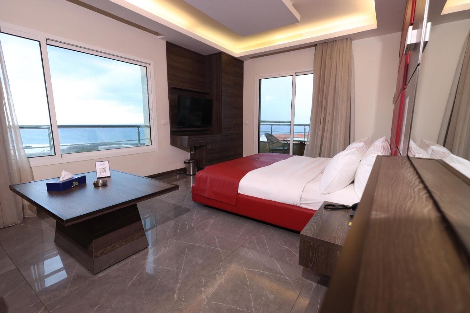 Ibiza Hotel Jounieh Buitenkant foto