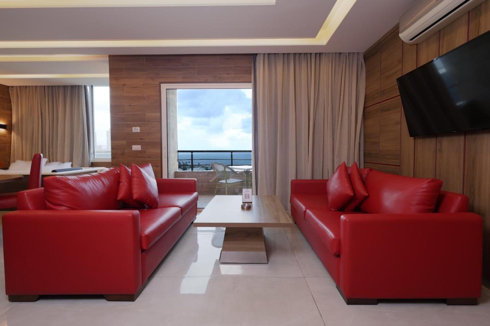 Ibiza Hotel Jounieh Buitenkant foto